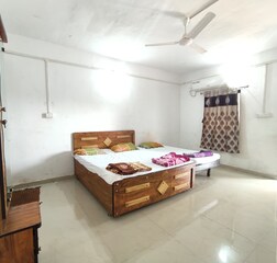 Deluxe AC room