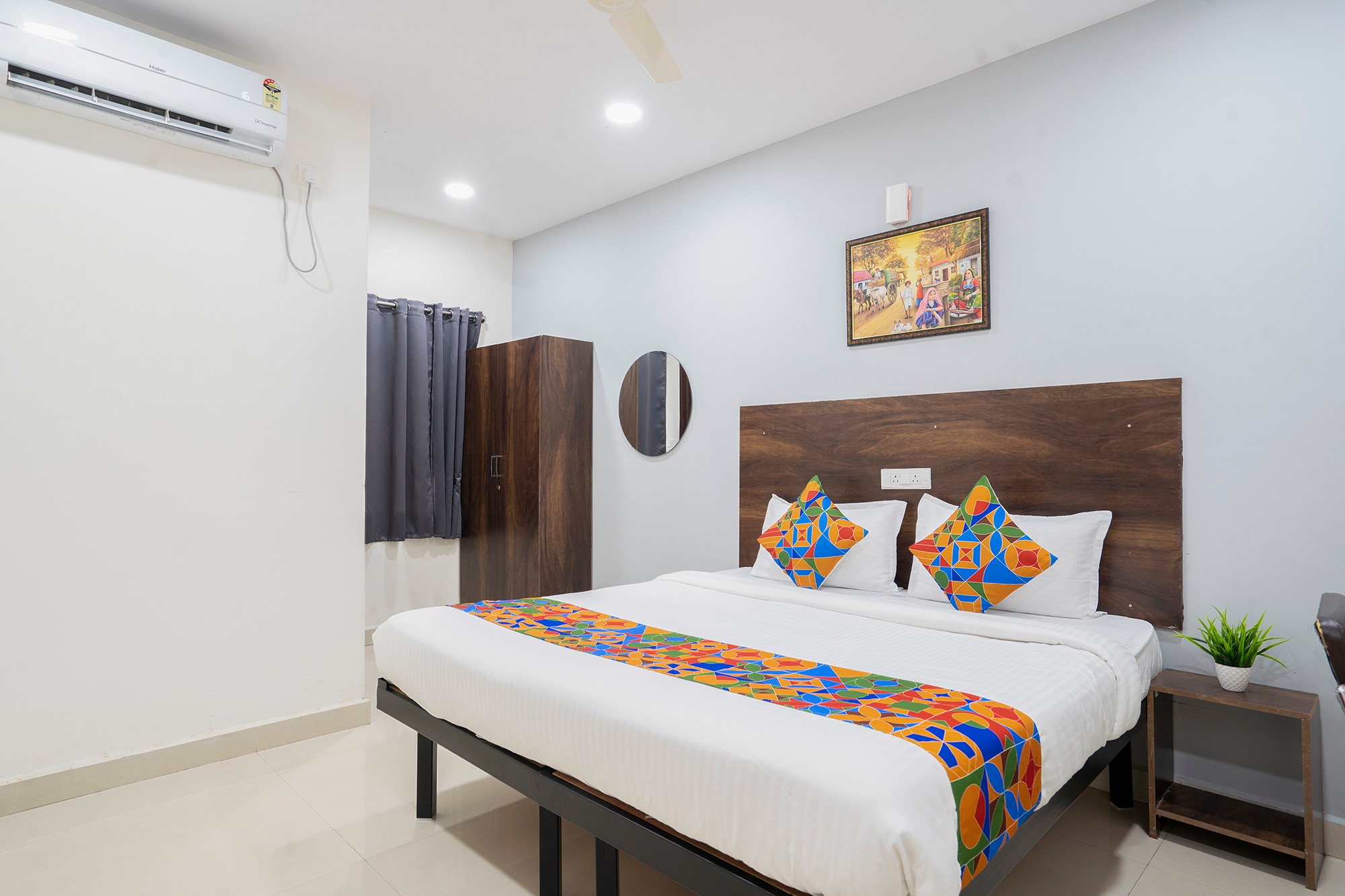 FabExpress Grand Aarvi Prime - Nr GSM Mall, Madeenaguda - Tap to explore photos