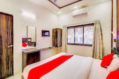 Collection O Panchratna, Panvel