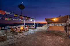 Gadegal Homestay Narkanda | Rooms and Pahadi Cafe, Narkanda