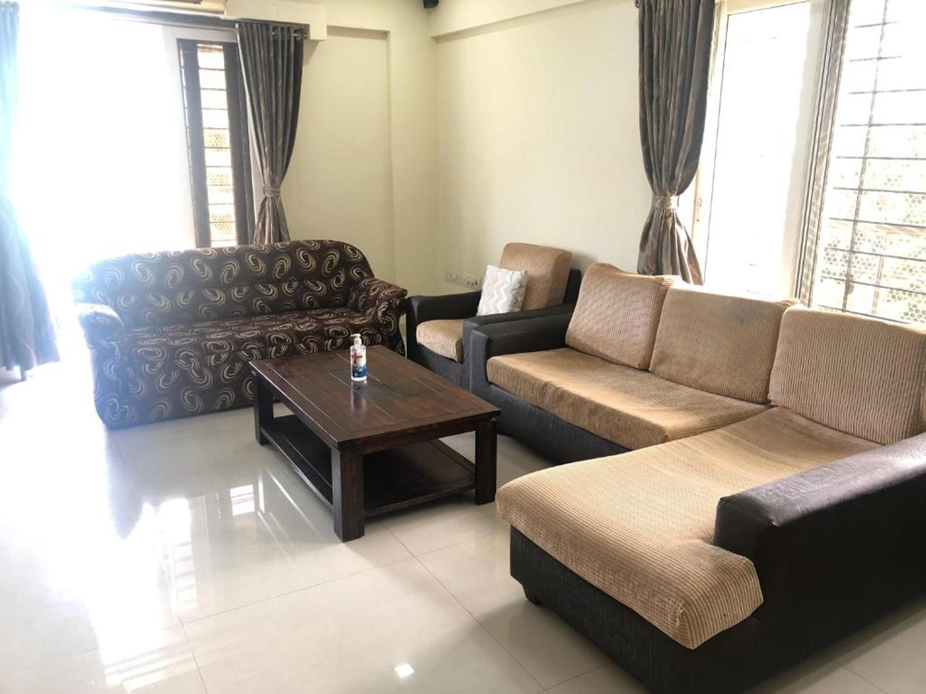 Service Apartment in BKC, Mumbai - 401 - Tap to explore photos