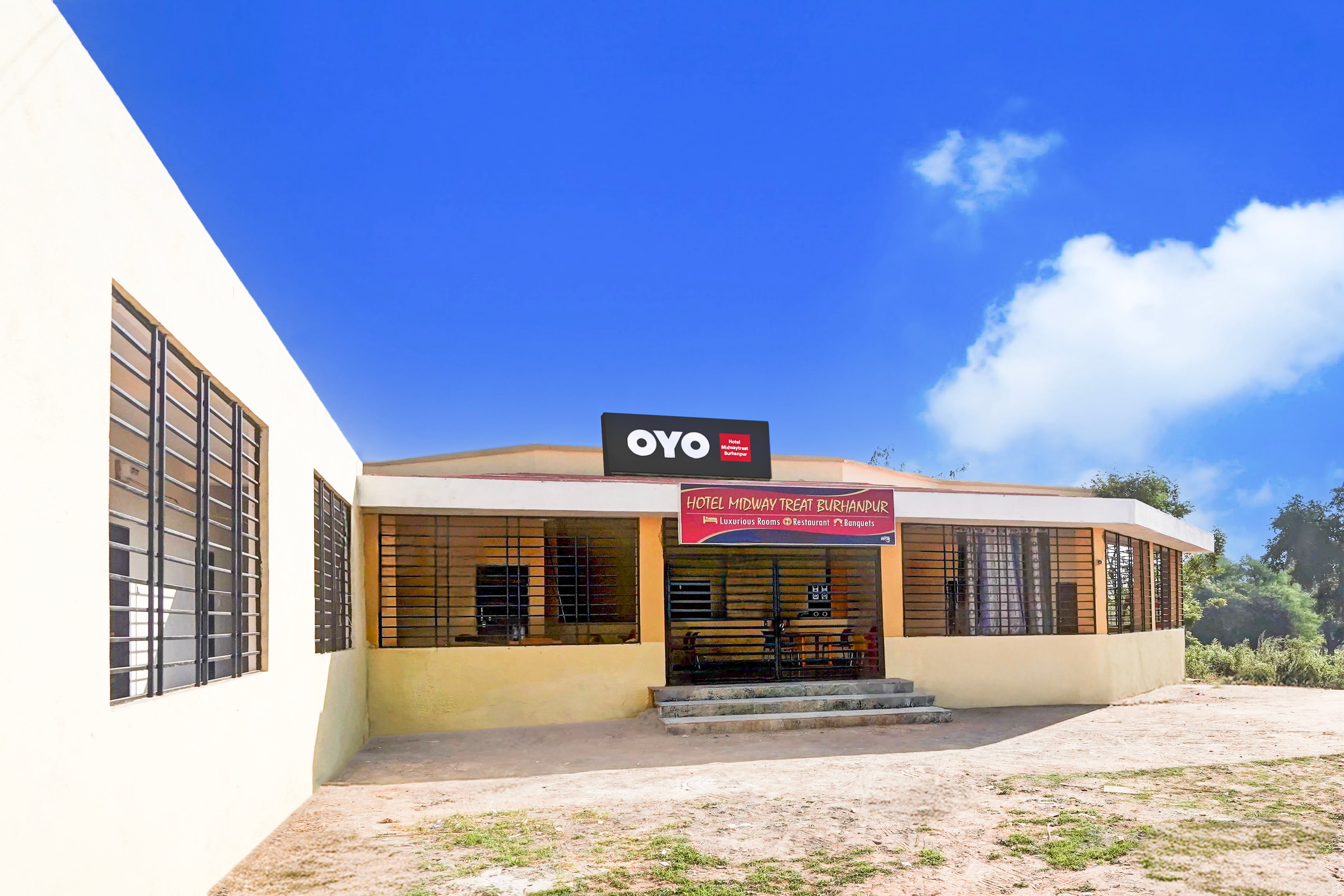 Hotel O Midwaytreat Burhanpur - Tap to explore photos
