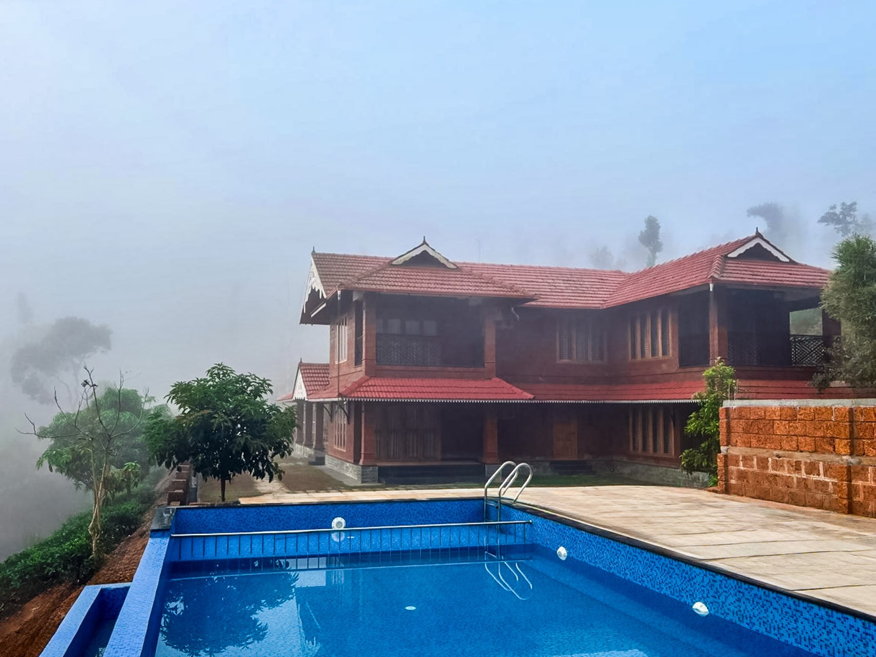 Grand @ Regal Retreat by VEO - Part of StayVista - Tap to explore photos