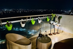 Luxurry Stay At Supernova Noida, Noida