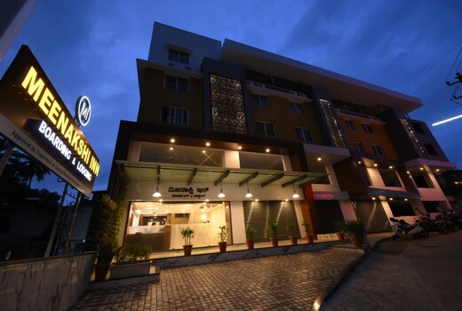 Meenakshi Inn