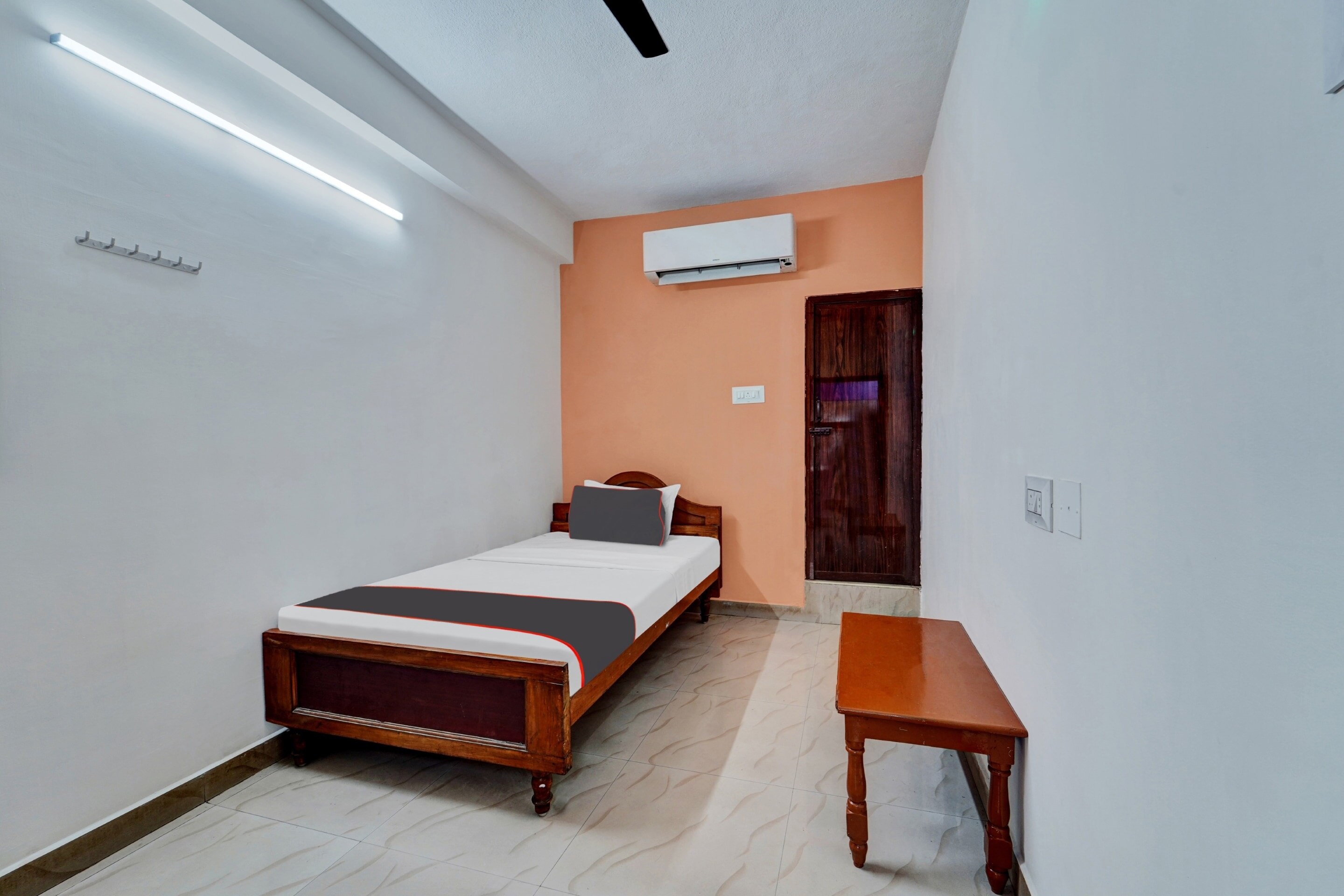 OYO 813855 JAGADHA RESIDENCY - Tap to explore photos