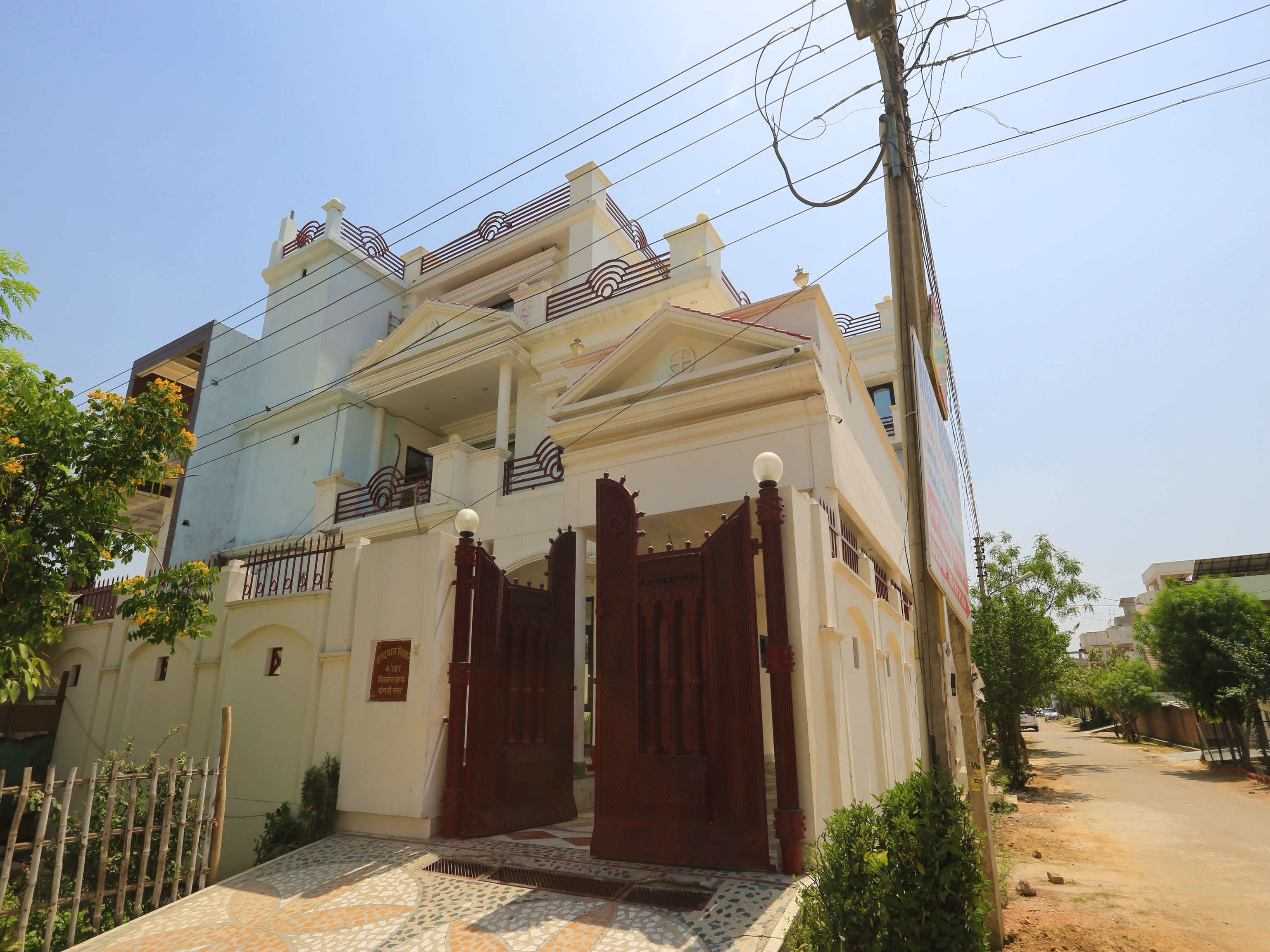 Charans Club Resort Lucknow Deal Hotel Photos Reviews