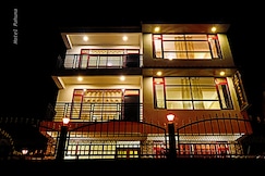 Hotel Pahuna, Aritar