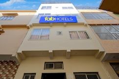 FabHotel Shivangan - 200M From Banke Bihari Temple, Vrindavan, Vrindavan