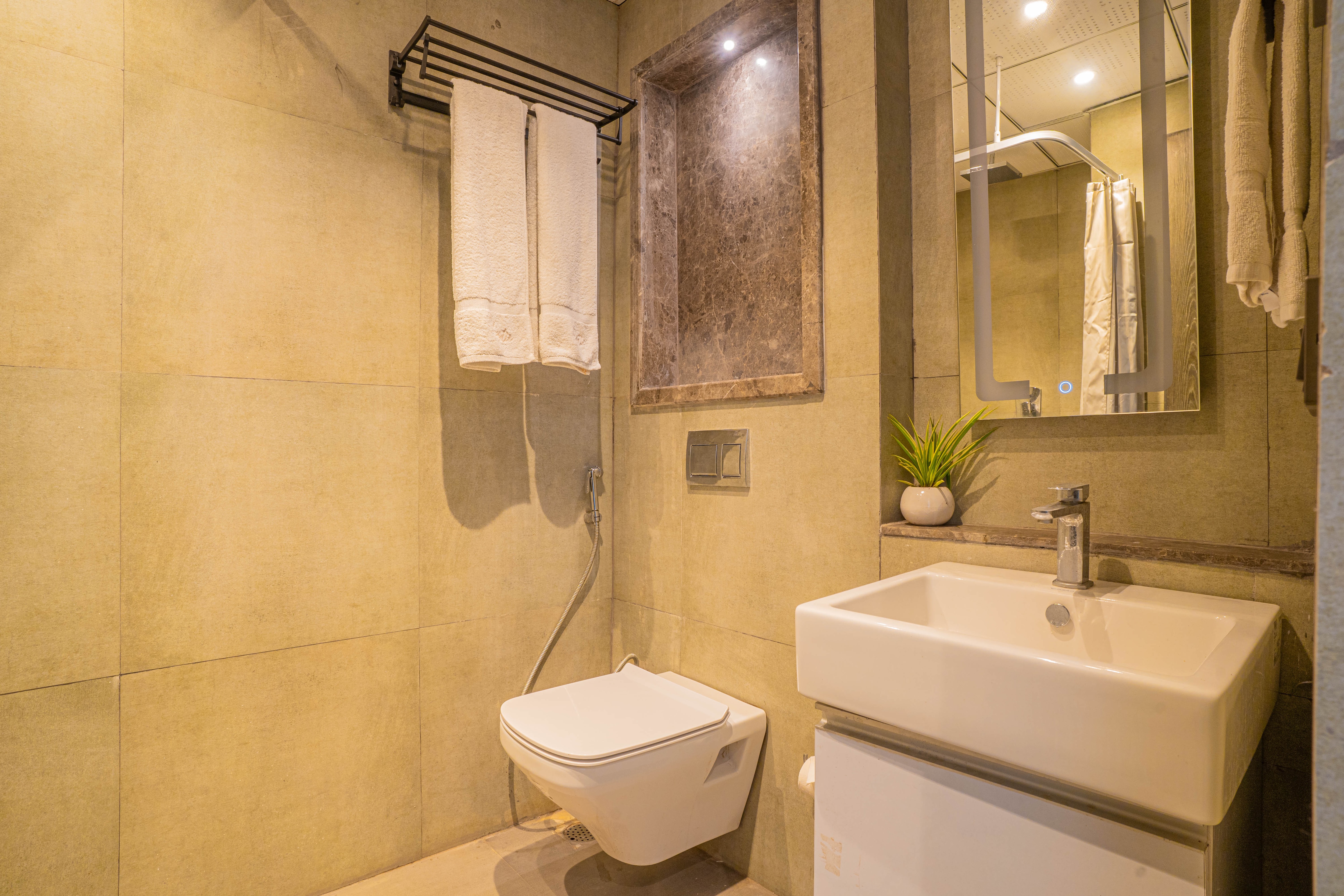 Hostie Asita Yamuna View Studio Apartments Noida - Tap to explore photos