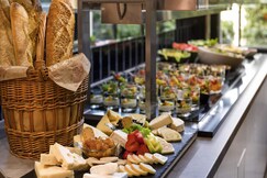 Mercure Budapest Castle Hill, Pilisvorosvar