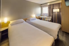 ibis Thonon Centre Hotel, Jura