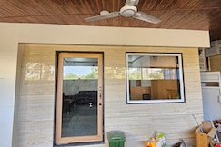 Hotel saffron inn, Palghar