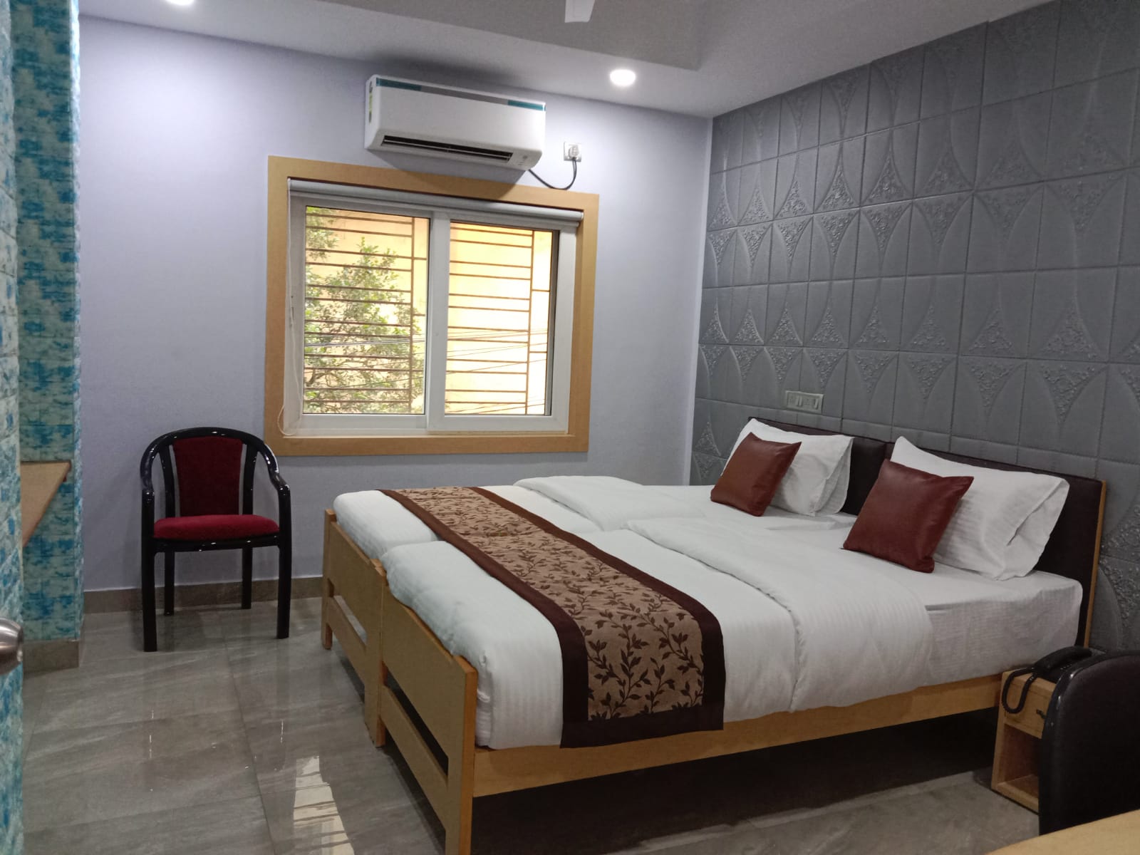 Soukyam Hotel( A Unit of Gomukhi Construction Pvt Ltd) - Tap to explore photos