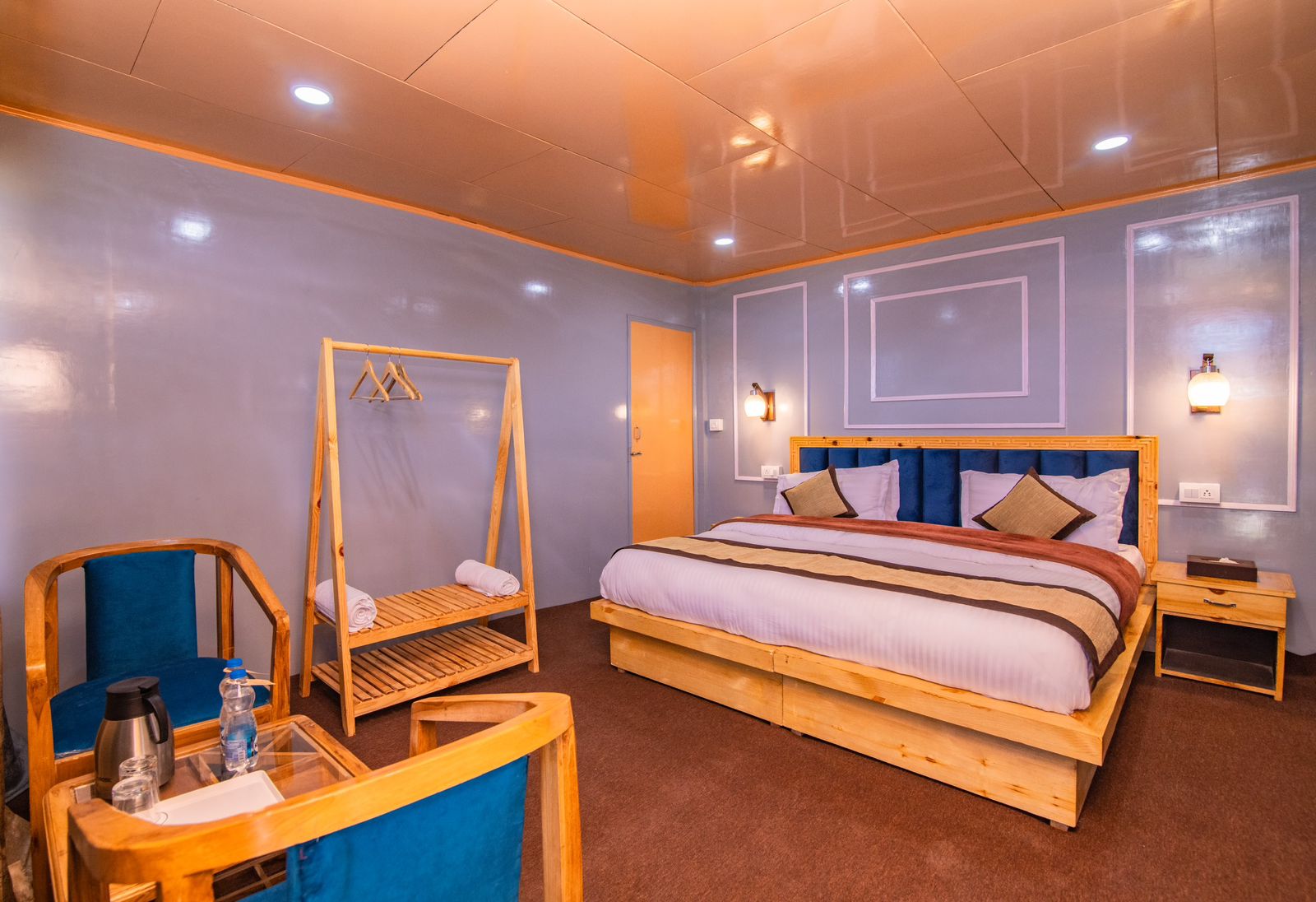 Pangong Vista Resort - Tap to explore photos