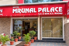 Hotel Mrunal Palace, Chhatrapati Sambhajinagar