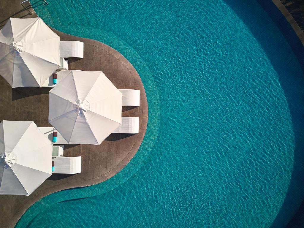 Sheraton Bali Kuta Resort - Tap to explore photos