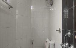 AC Standard Double Room With Free Wifi