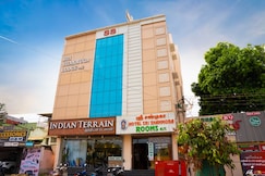 Hotel Sri Shanmuga AC, Thanjavur