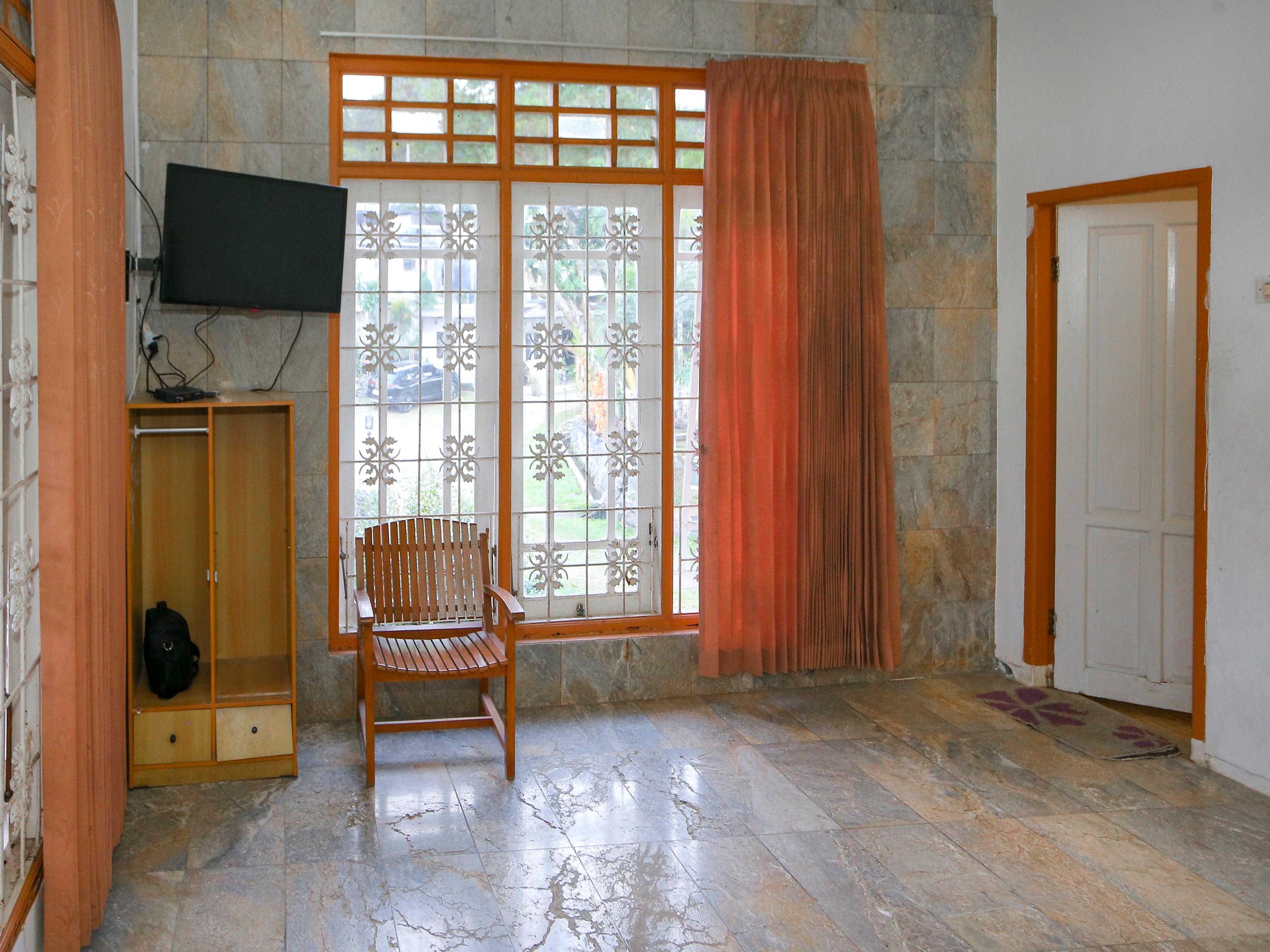 Hotel O Puncak Bogor Near Taman Safari Formerly Alam Hegar - Tap to explore photos
