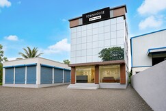Townhouse Chakan Corporate Homestay Formerly New Royal Inn, Pune