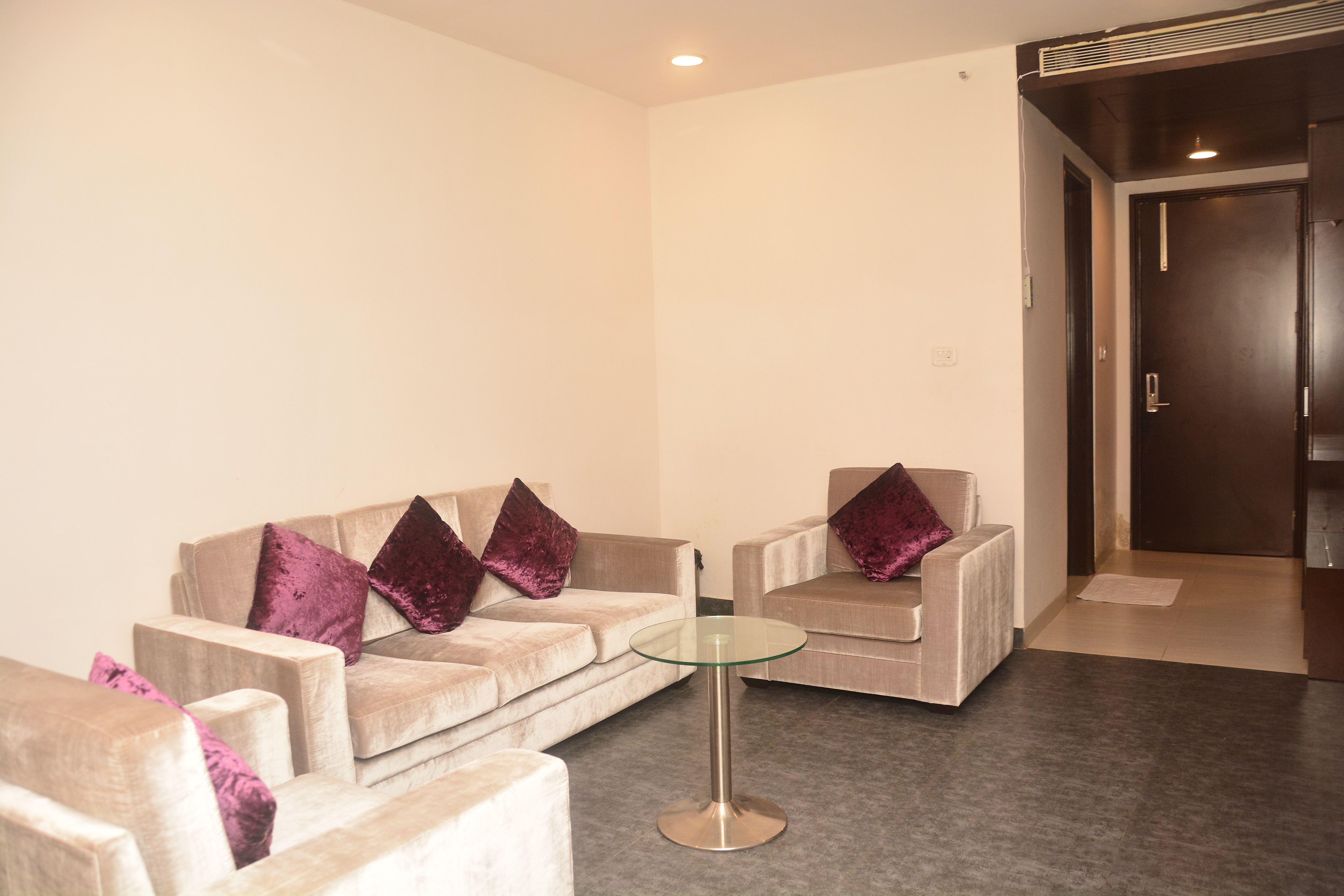 Sai Shama Service Apartment - Tap to explore photos