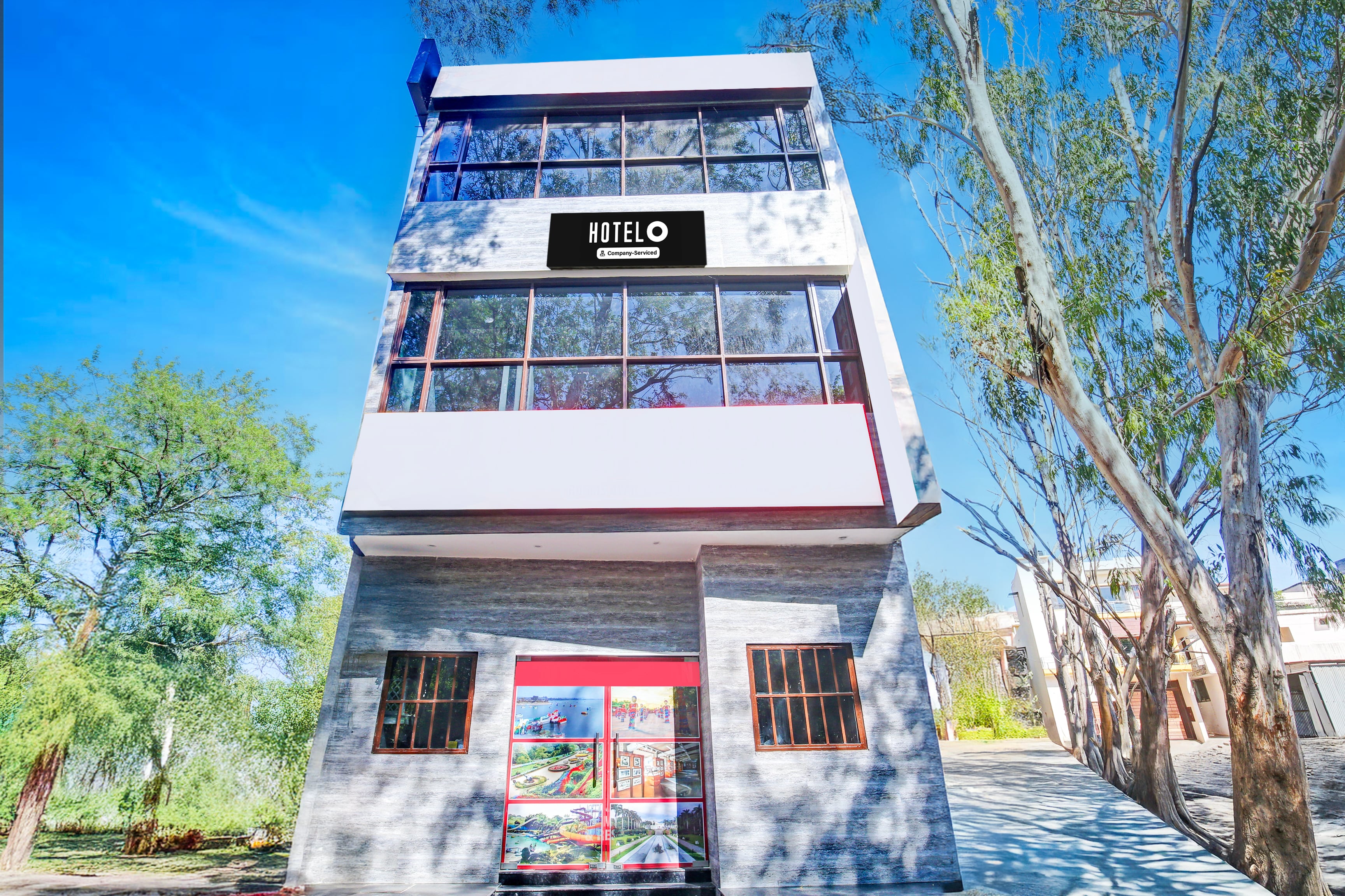 Super Hotel O Sector 52 Chandigarh Formerly Hotel Muskan - Tap to explore photos
