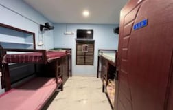 Quadruple Room with Private Bathroom