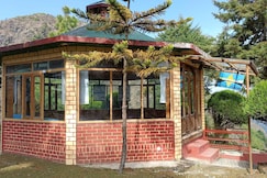 The Himalayan Hostel - Kempty Falls, Mussoorie