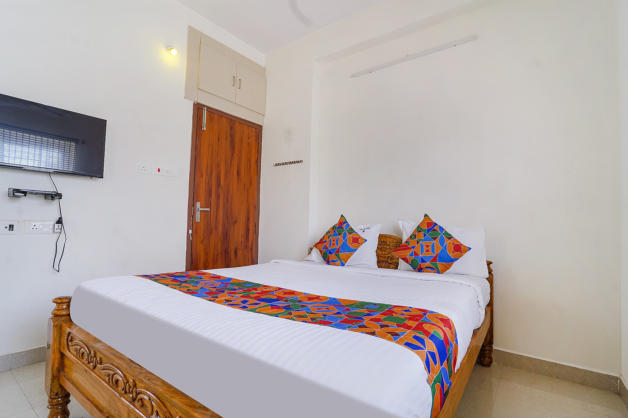 FabHotel Snow Drop - 1km from Our Lady of Fatima Church - Tap to explore photos