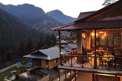 The Pahadians cafe & stay, Jibhi