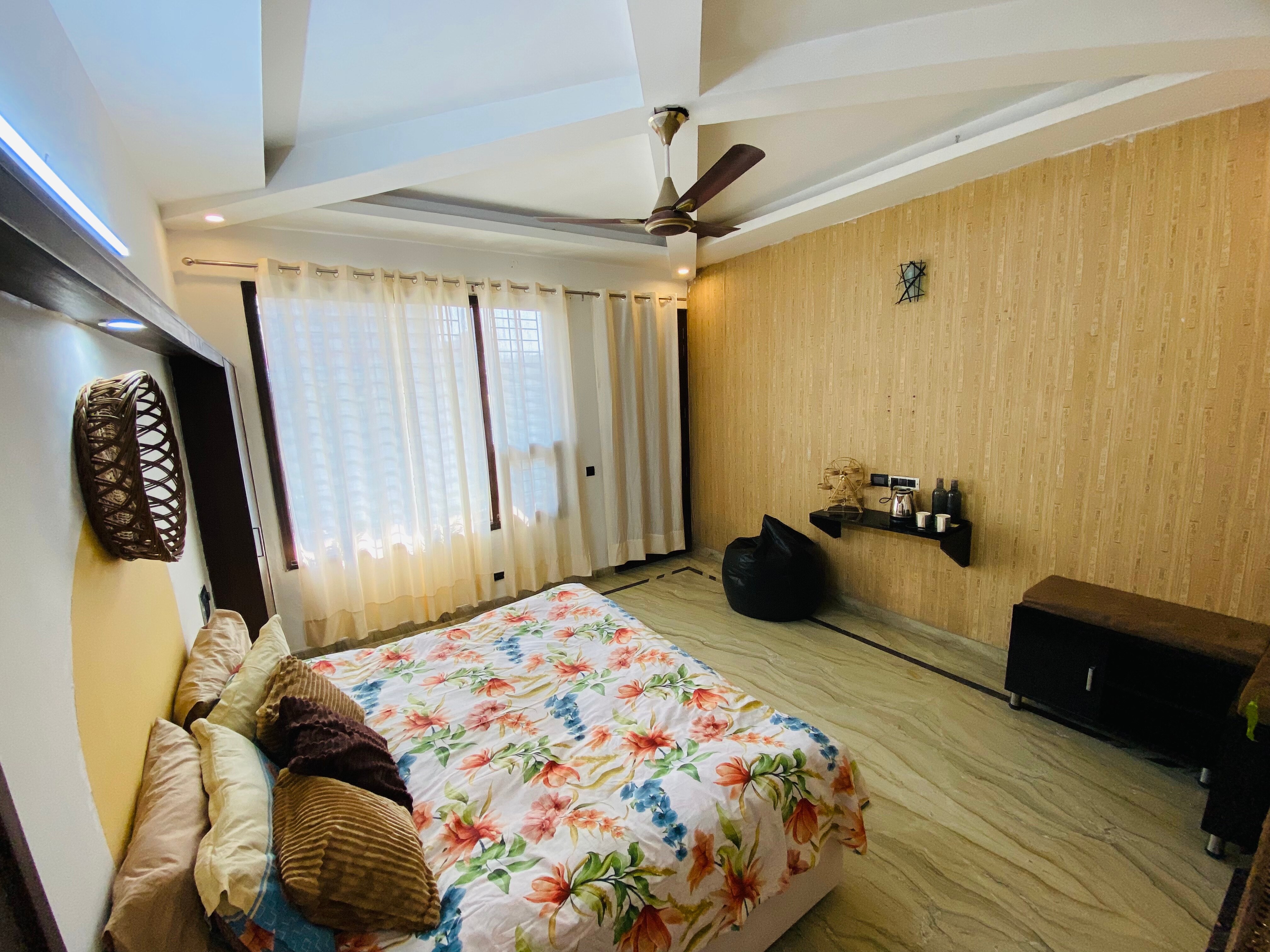 Abode of Vibrance- Zirakpur - Tap to explore photos