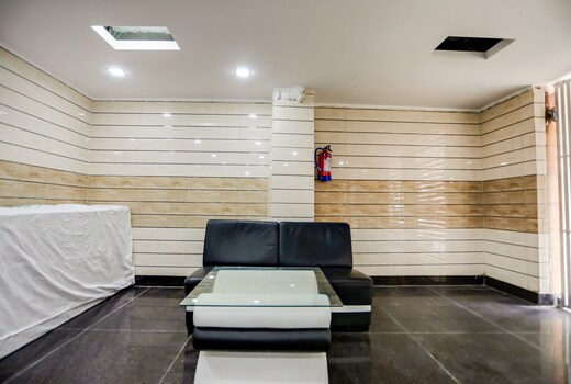 Hotel O Anshun Residency Near Mk Cinemas Rohini