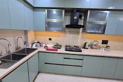 Jasmine Stays | Bright & Airy 1 BHK, Gurgaon