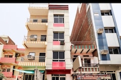 SURAJ GUEST HOUSE Varanasi, Varanasi