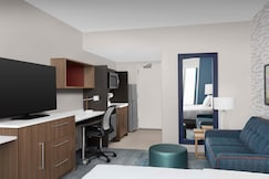 Home2 Suites by Hilton Falls Church, Washington, D.C.