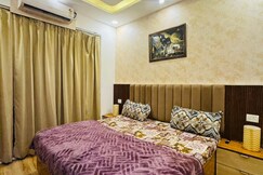 Near Expo Mart The Royal Stay, Greater Noida