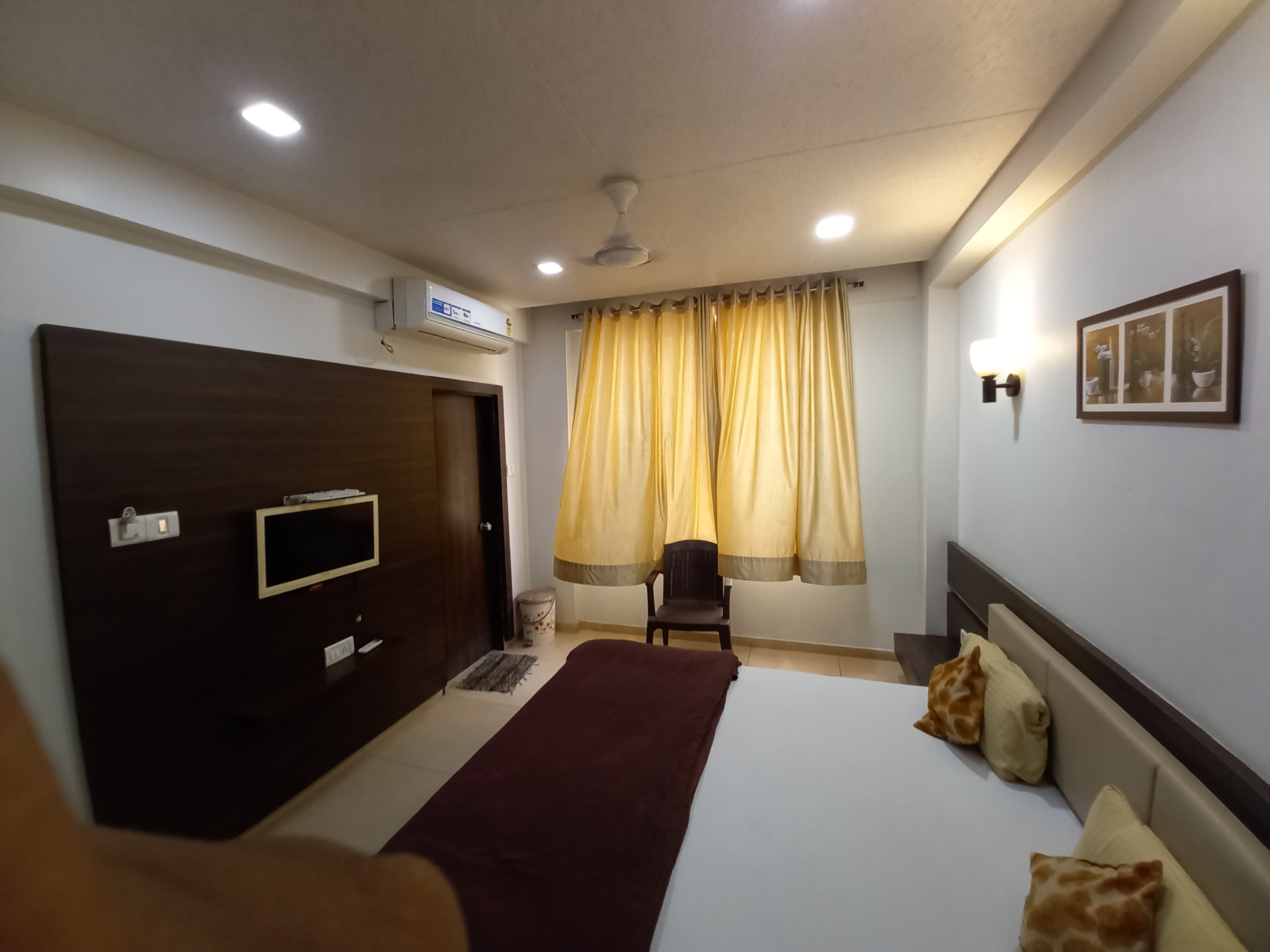 Hotel Shyam - Tap to explore photos