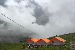 SGK Backpackers, Guptkashi