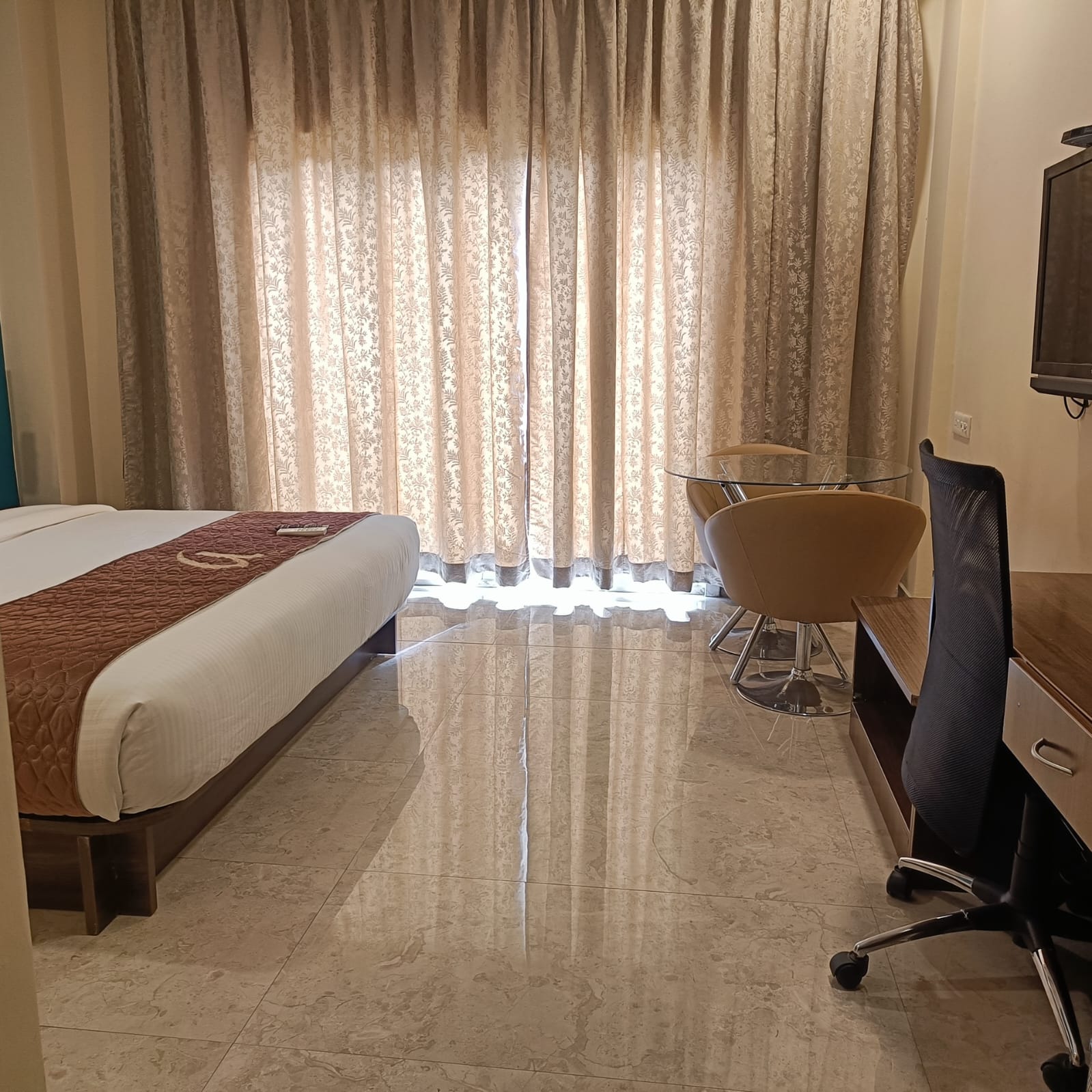 Astra Hotel - Whitefield - Tap to explore photos