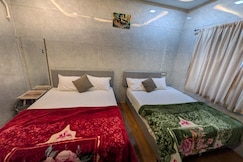 Hotel Parivar, Bhavnagar