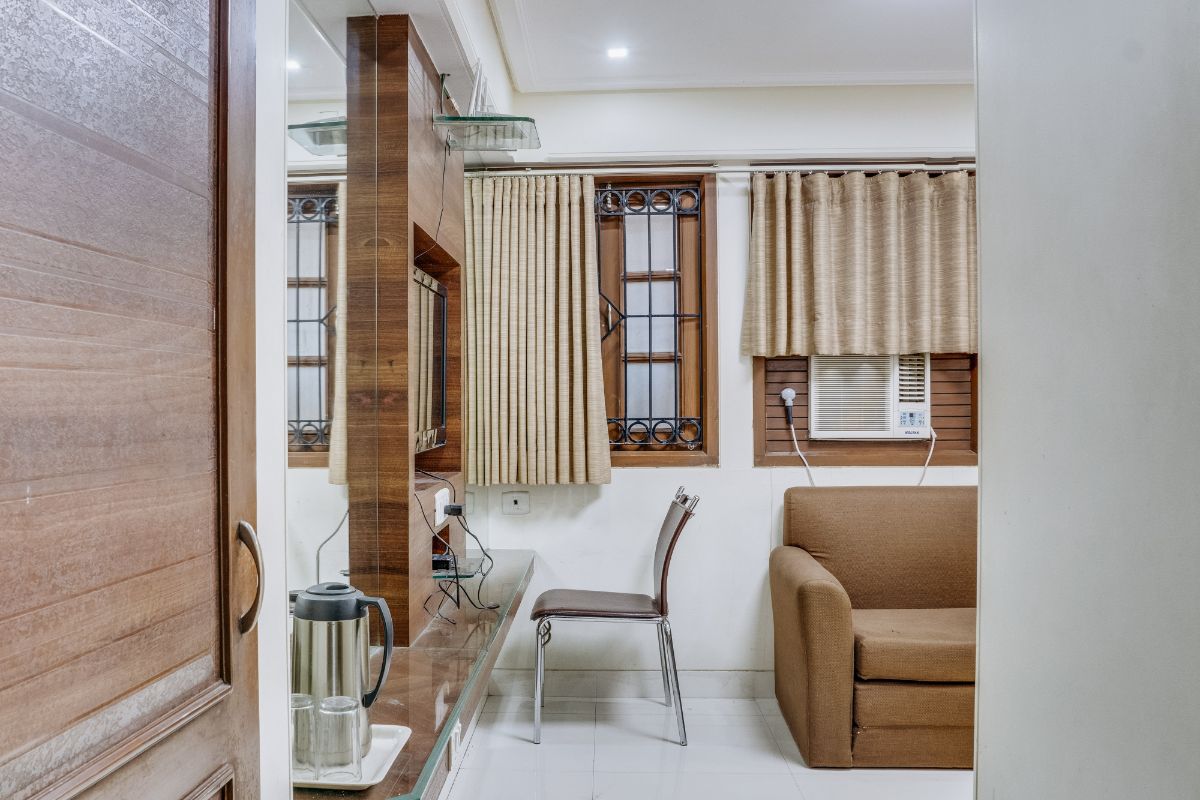 Hotel Adarsh Baug 3