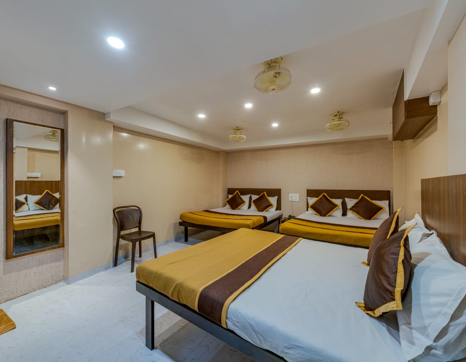 Hotel Shree Satkar 5