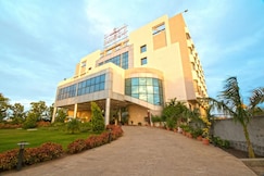 Grand Sarovar Portico, Latur, Ambejogai
