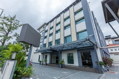Rae by Tamara Guruvayur (Formerly Lilac Guruvayur), Guruvayur