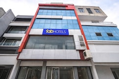 FabHotel Samarth Residency By the Arrow, Delhi