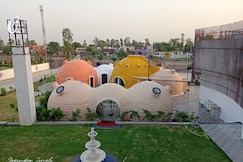 E SQUARE HOTEL, Kathua