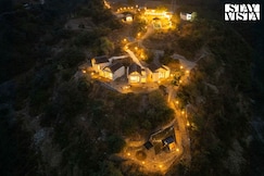 StayVista at Sheesham @ Artisanal Heights W/ Jacuzzi And Infinity Pool, Nangal