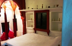 Deluxe A/C Suite
