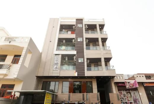 FabHotel Shagun Palace